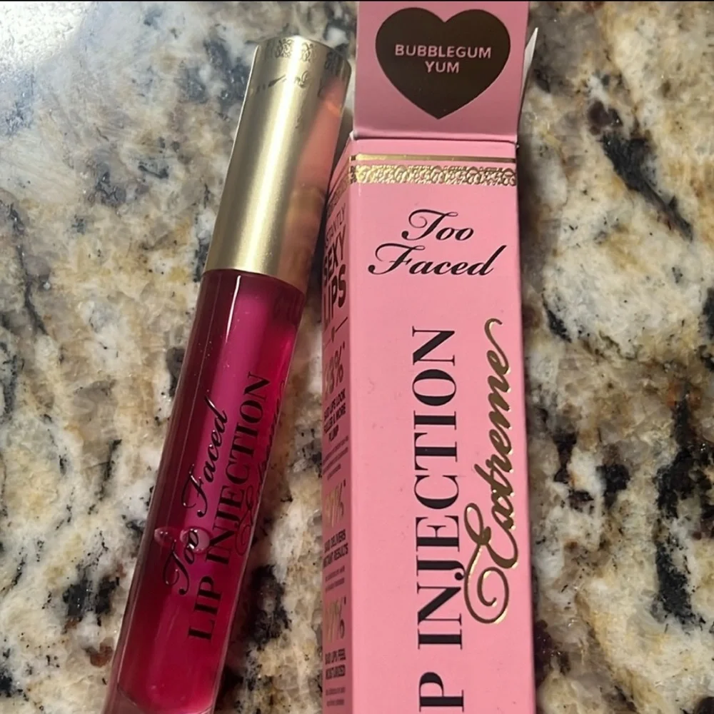 🌙♣️Too Faced Bubblegum Yum Extreme Lip Injection